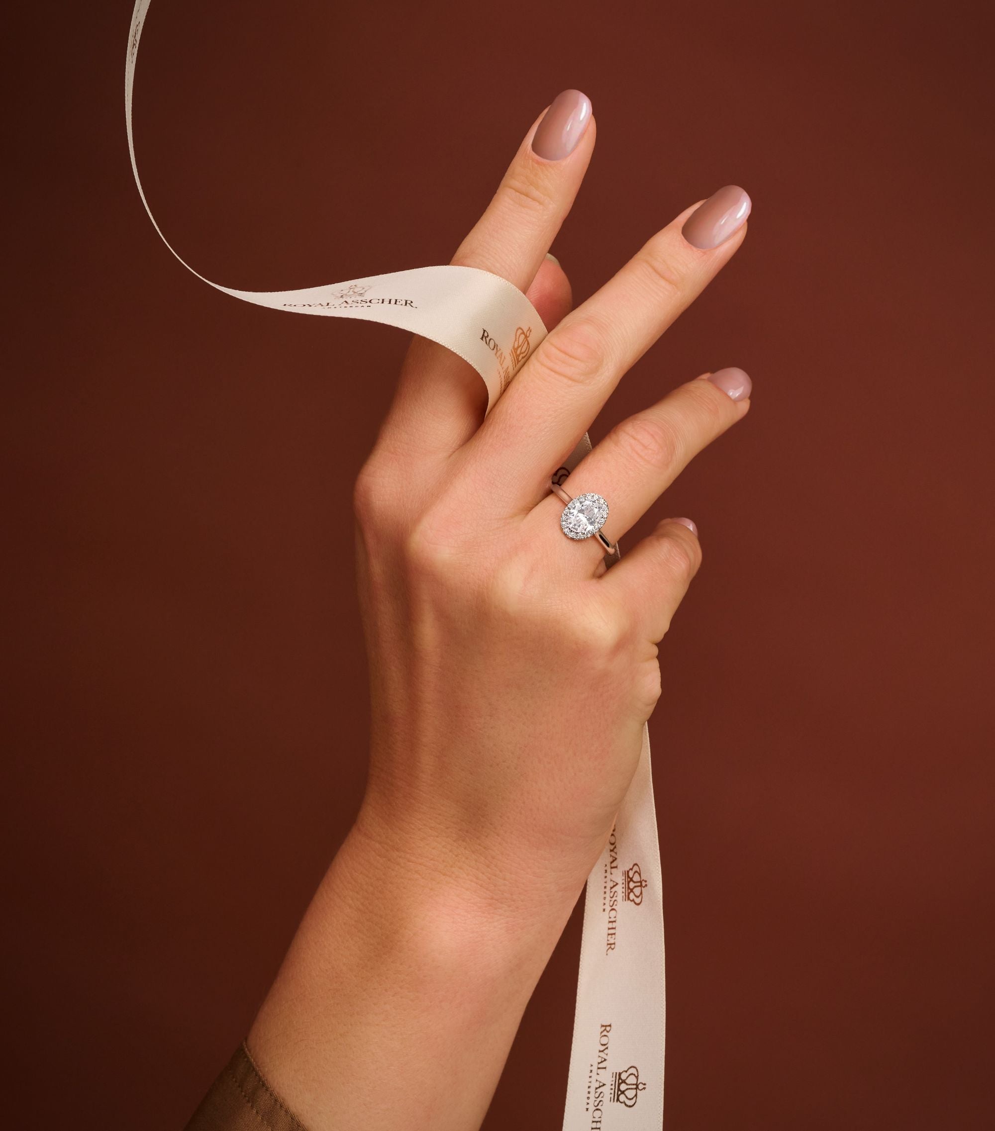 (Royal Asscher Oval)