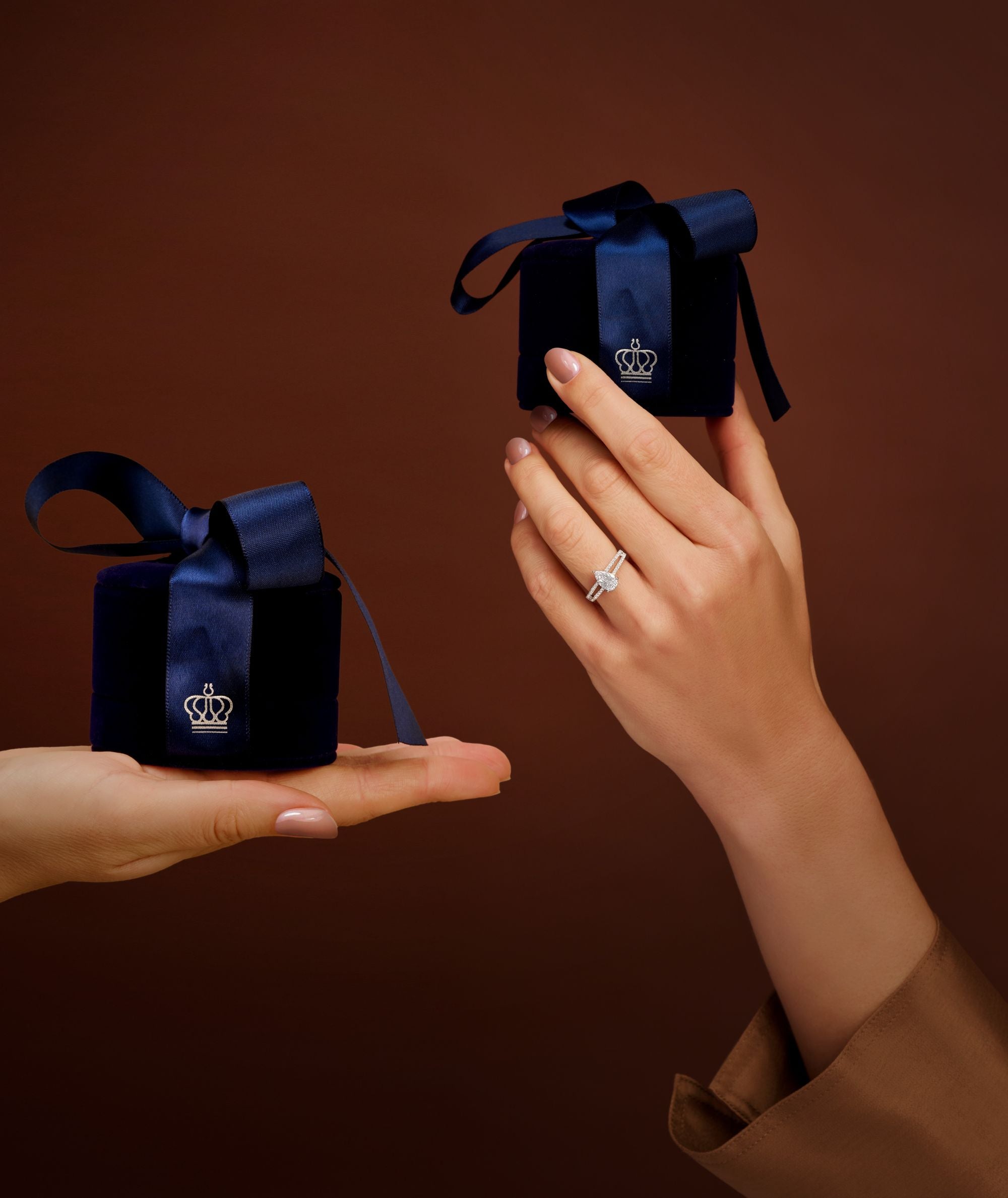 (Royal Asscher Pear)