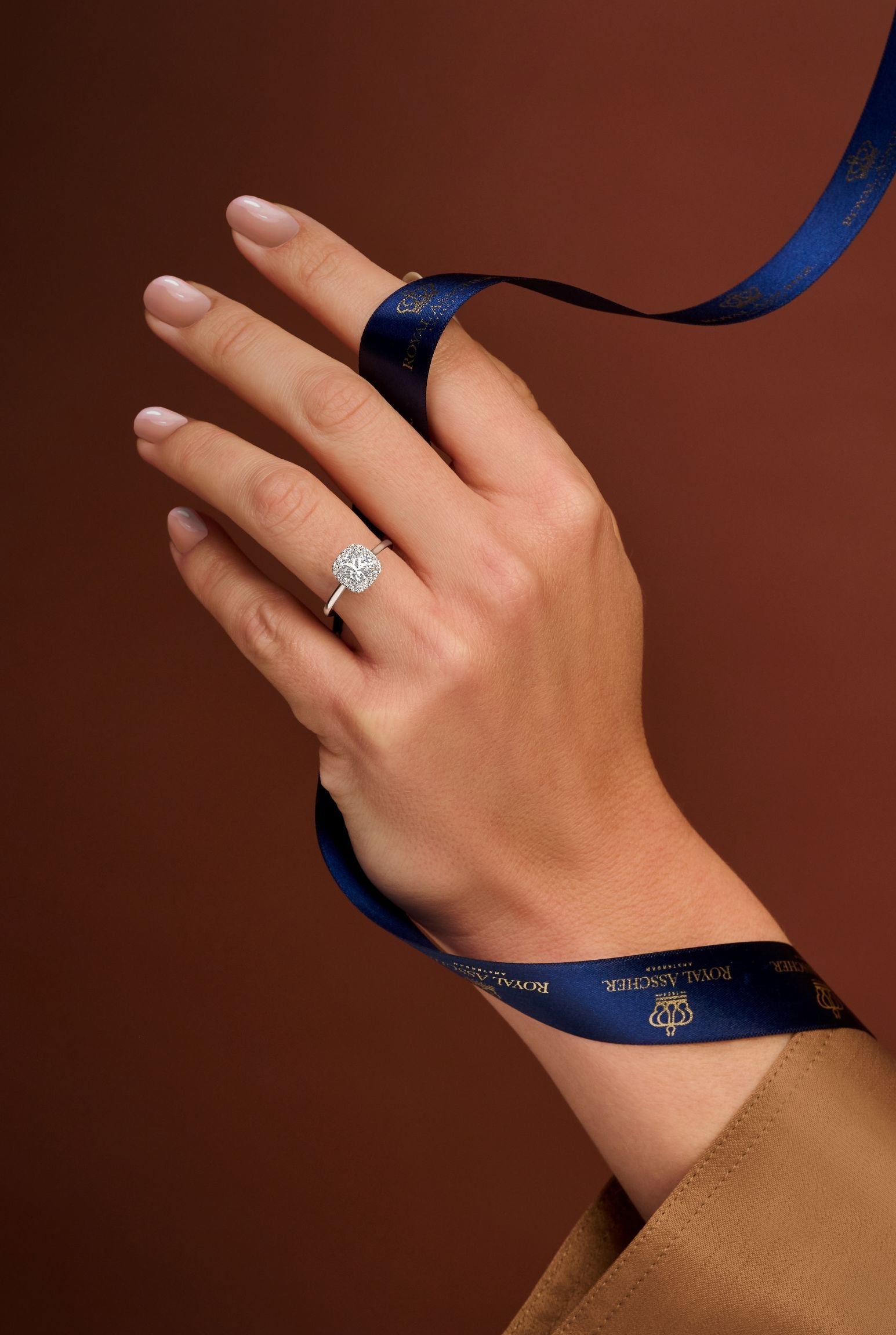 (Royal Asscher Cushion)