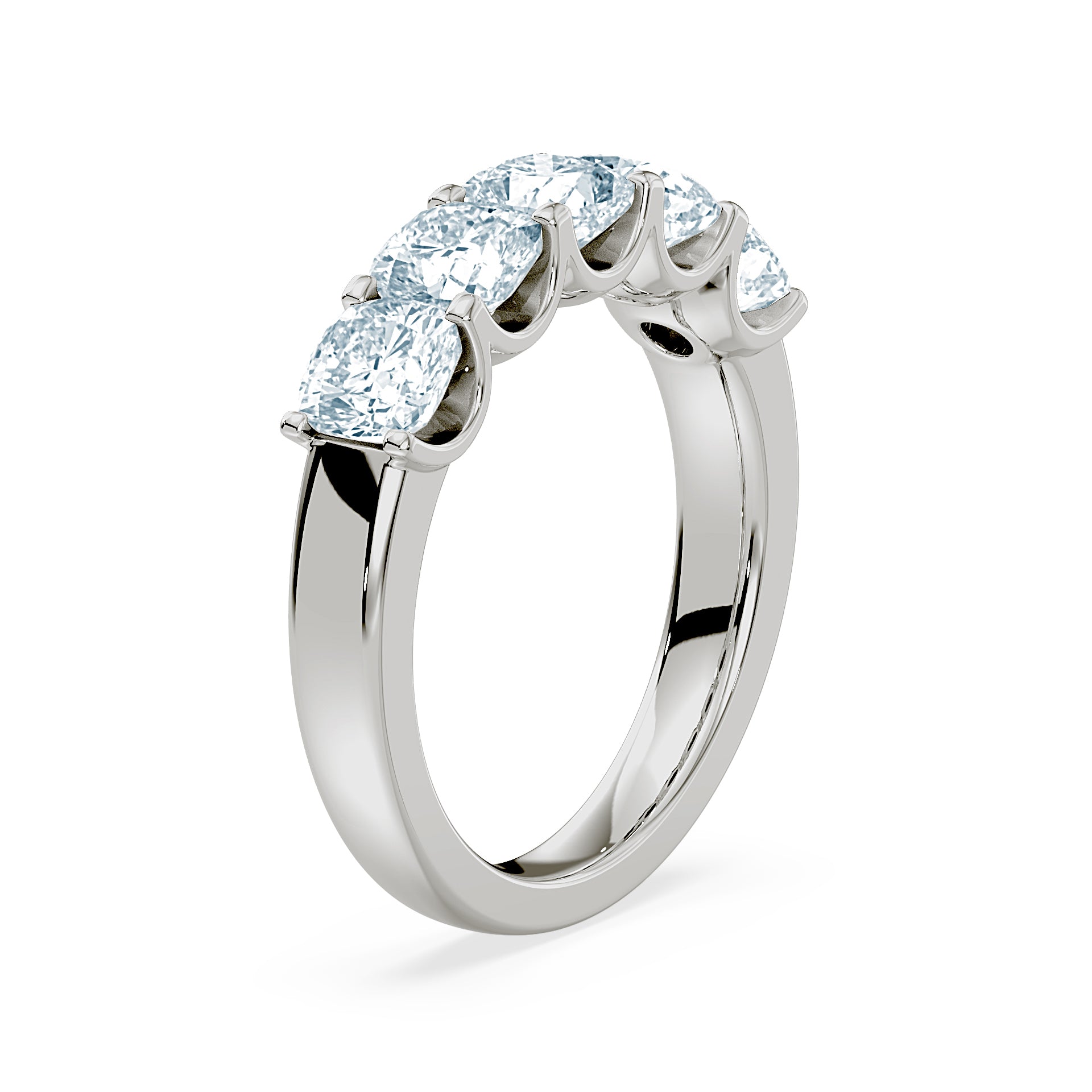 (Royal Asscher Cushion)