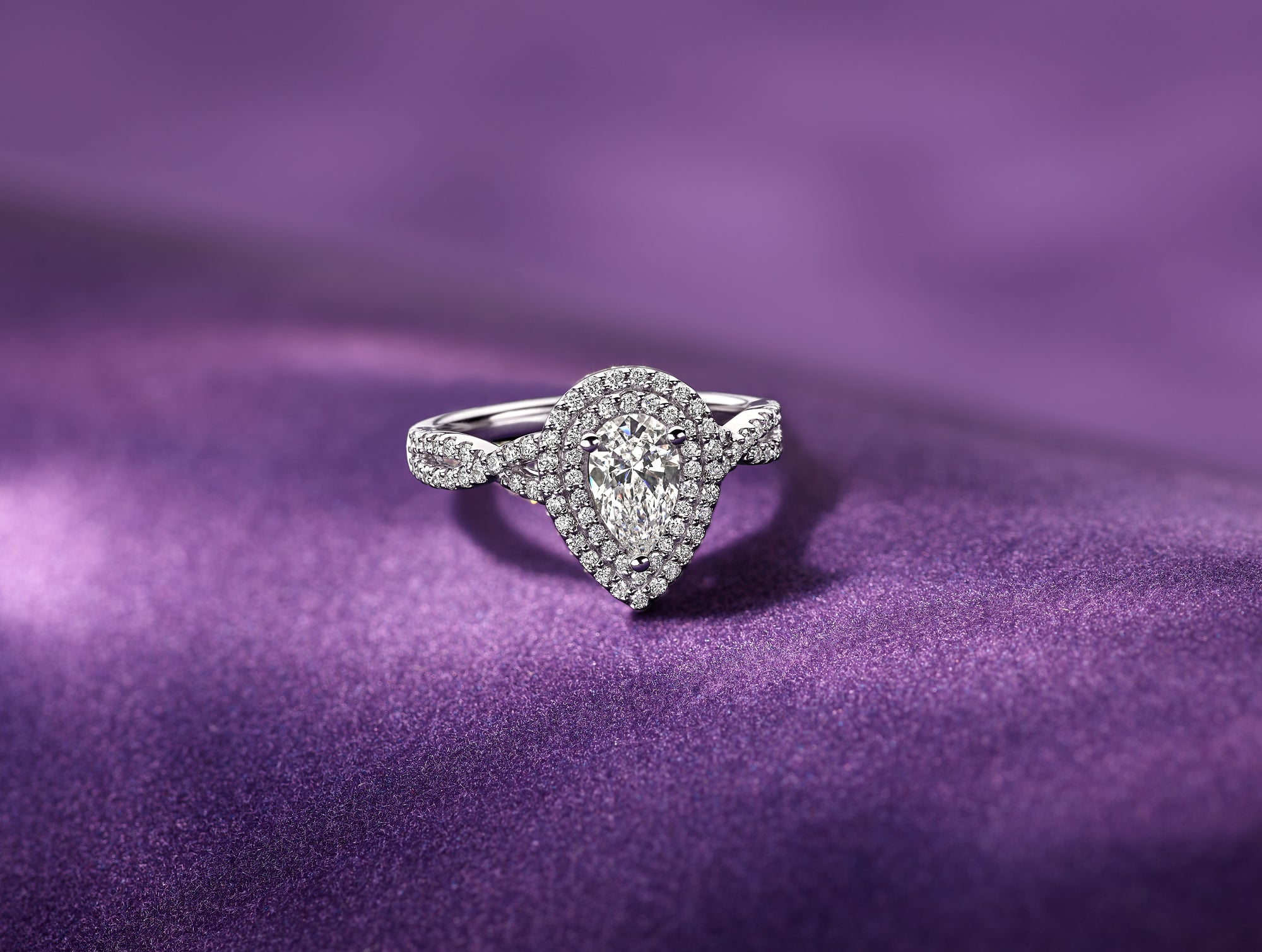 Tier Shape Diamond Rings Tear shaped wedding ring 60 photos - Vianawedding.com