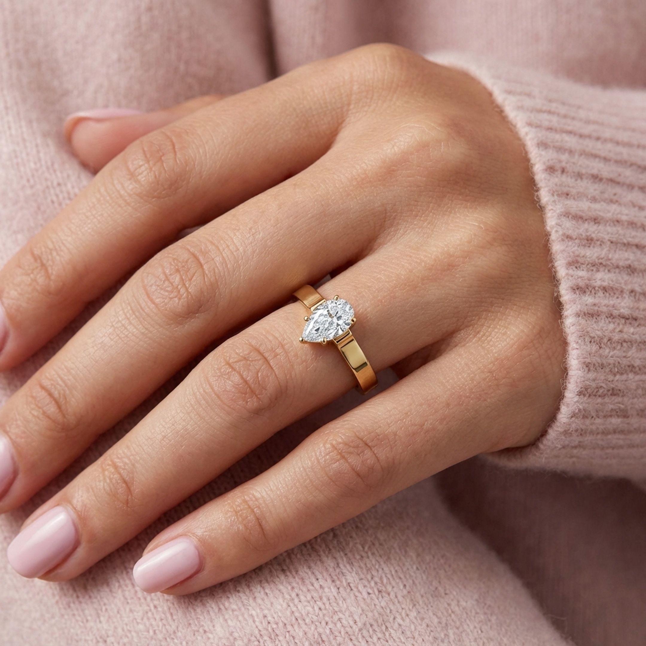 (Royal Asscher Pear - Yellow)