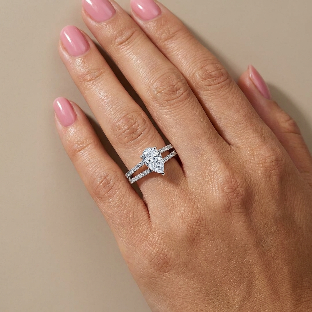 (Royal Asscher Pear)