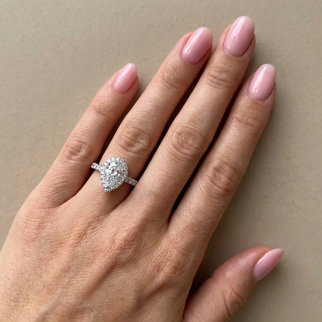 (Royal Asscher Pear)