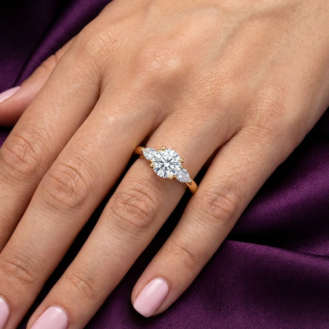 (Royal Asscher Brilliant - Yellow)