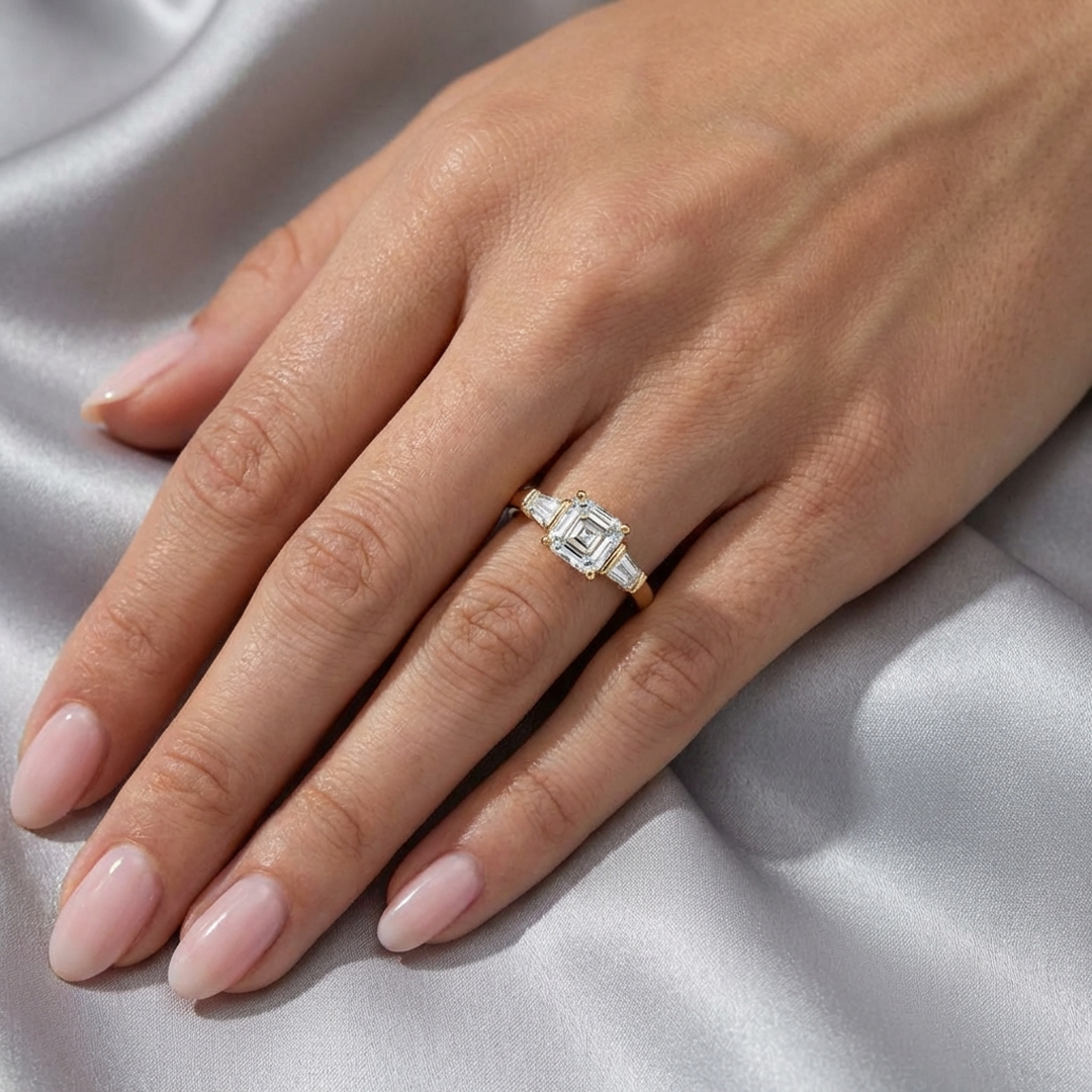 (Royal Asscher Cut - Yellow)