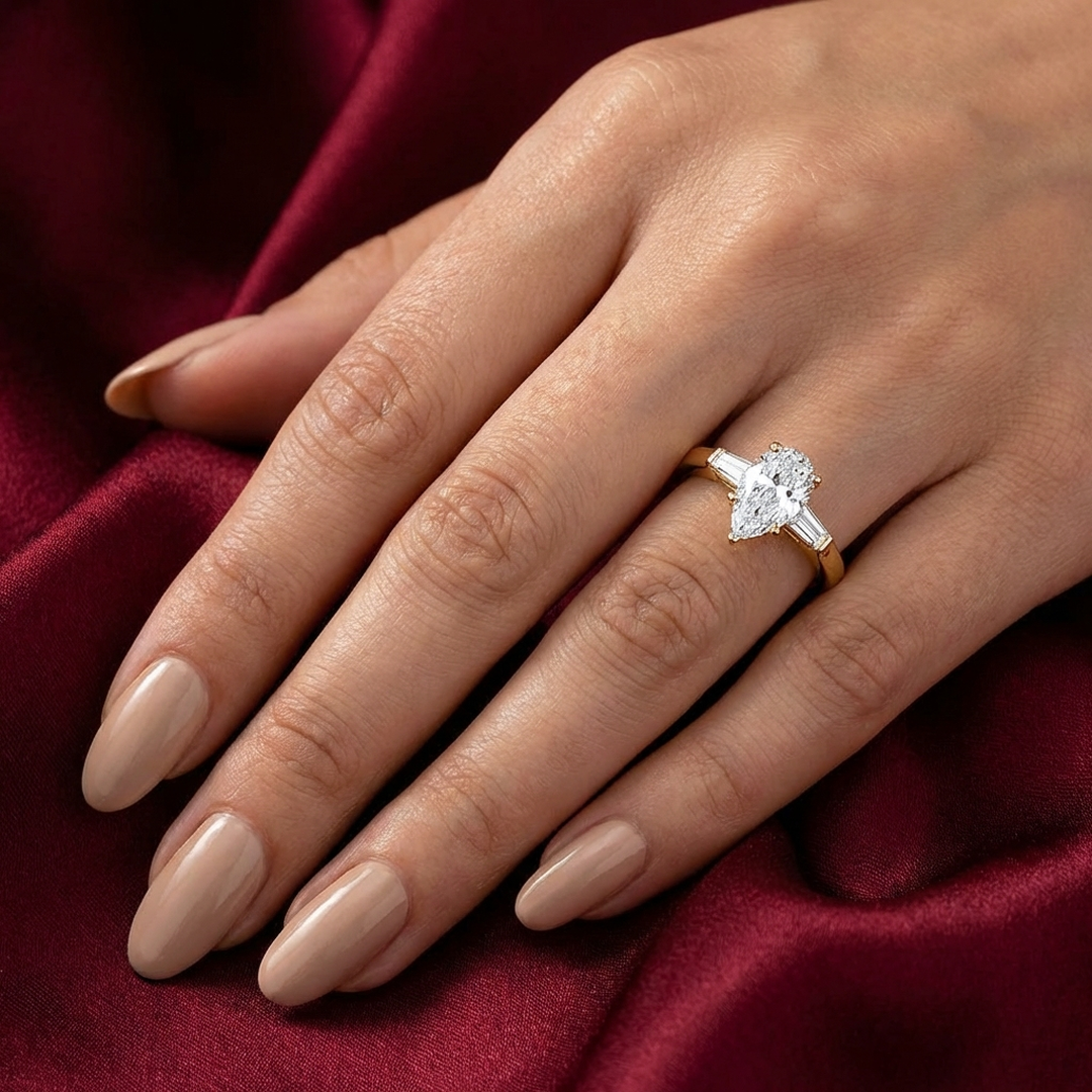 (Royal Asscher Pear - Yellow)