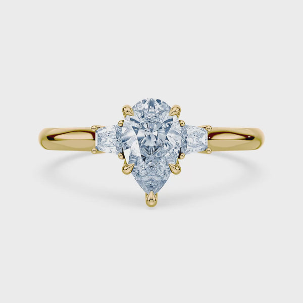 (Royal Asscher Pear - Yellow - Video)