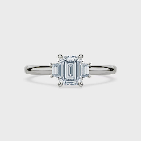 (Royal Asscher Emerald - Video)